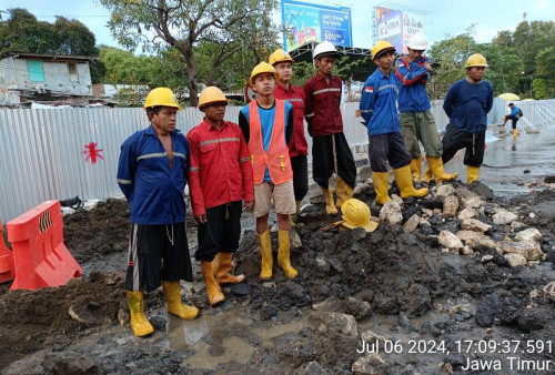 PDAM Surabaya Berjibaku Atasi Pipa Bocor di Proyek Underpass Joyoboyo