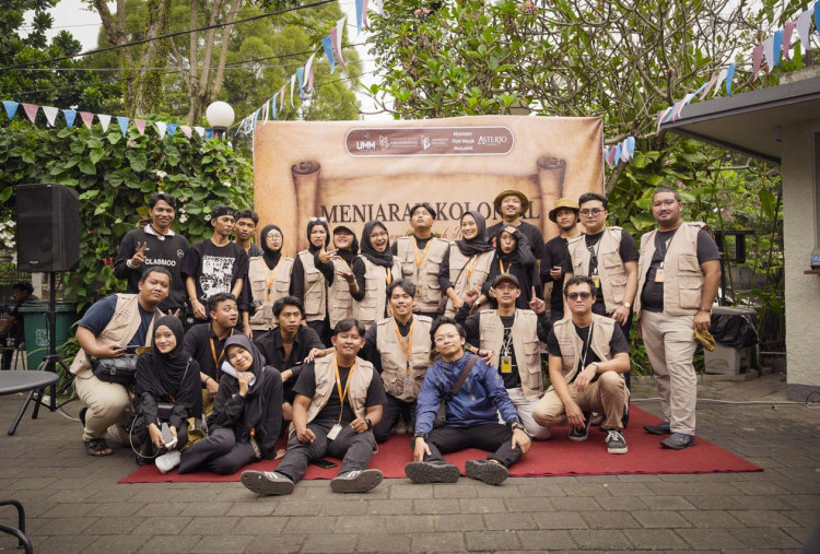 Hapus Cap Malas Jalan Kaki, UMM dan Komunitas History Fun Walk Gelar Menapak Sejarah Kolonial