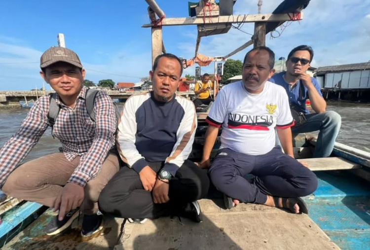 Anggota DPR RI Soroti Pagar Misterius di Laut Tangerang: 21 Ribu Nelayan Tak Bisa Melaut! 