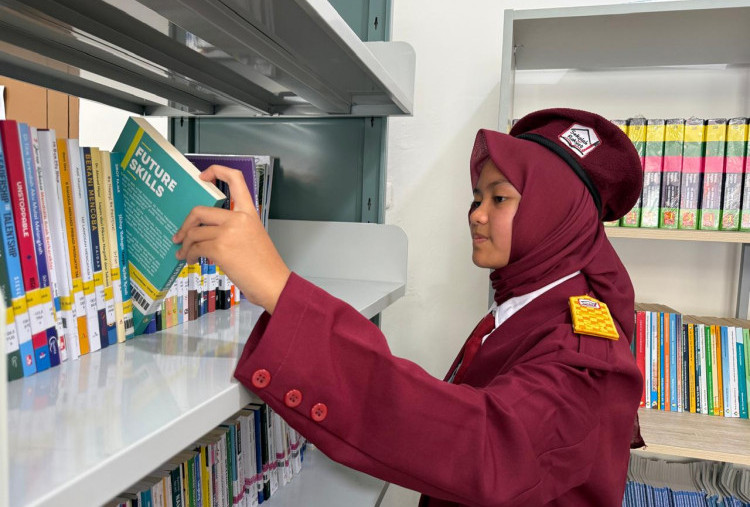 Sahabat Literasi Dorong Minat Baca Siswa Sekolah Rakyat Solok