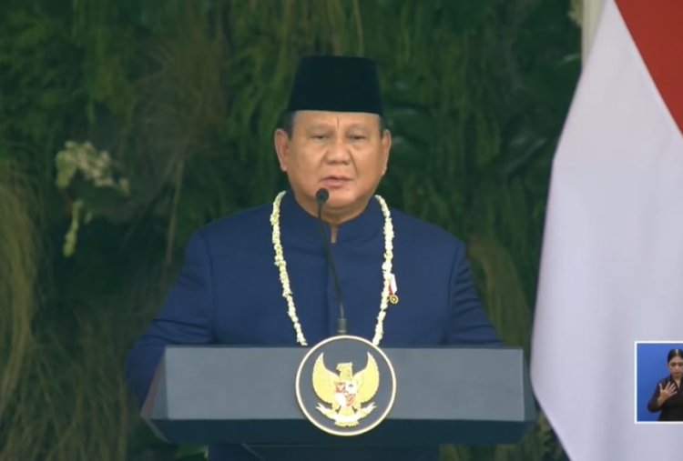 Prabowo Ajak Peserta Upacara HUT ke-81 RI Doakan Korban Bencana di Sumatera dan NTT