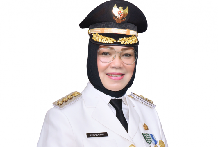 Profil dan Jejak Karier Bupati Sukoharjo Etik Suryani Terjaring OTT KPK di Solo Raya, Segini Harta Kekayaannya