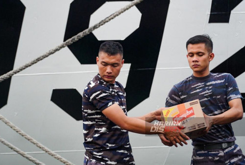 Panglima Koarmada II Laksamana Muda TNI Yayan Sofiyan menyatakan terima kasih kepada Le Minerale mengingat kebutuhan air, salah satunya merupakan adalah air mineral dalam bentuk botol maupun galon yang sudah siap dikonsumsi. 