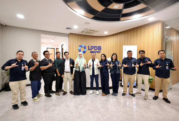 Dari Tribun ke Koperasi: LPDB Koperasi Ajak Suporter Sepak Bola Jadi Kekuatan Ekonomi Baru