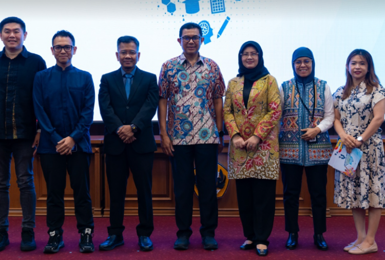 Saat Rektor Unpad Bicara Soal Literasi Keuangan, Crypto, dan Investasi