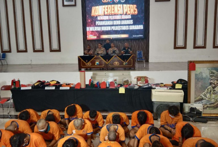33 Tersangka Kerusuhan Surabaya, Polisi Tegaskan Tak Ada Kompromi
