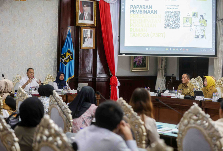 Pemkot Surabaya Siapkan Perwali Khusus untuk Lindungi Pekerja Rumah Tangga