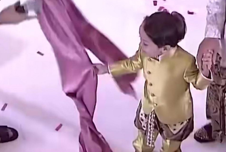 Detik-Detik Tebak Jenis Kelamin Anak Ketiga Lesti Kejora dan Rizky Billar, Abang L Buka Misteri Boks