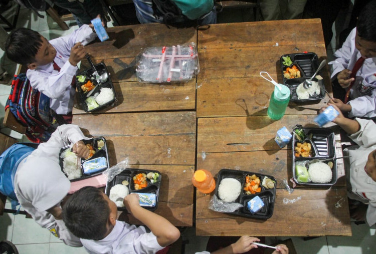 Dispendik Surabaya Usul Libatkan UMKM Dekat Sekolah Permudah Distribusi Makanan Gratis