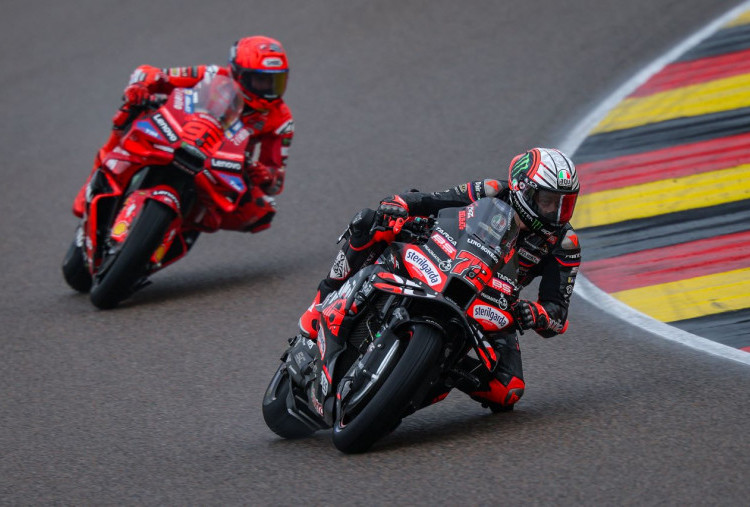 Aprilia Happy! Bezzecchi Podium, Jorge Martin Posisi 7, Konstruktor No 2