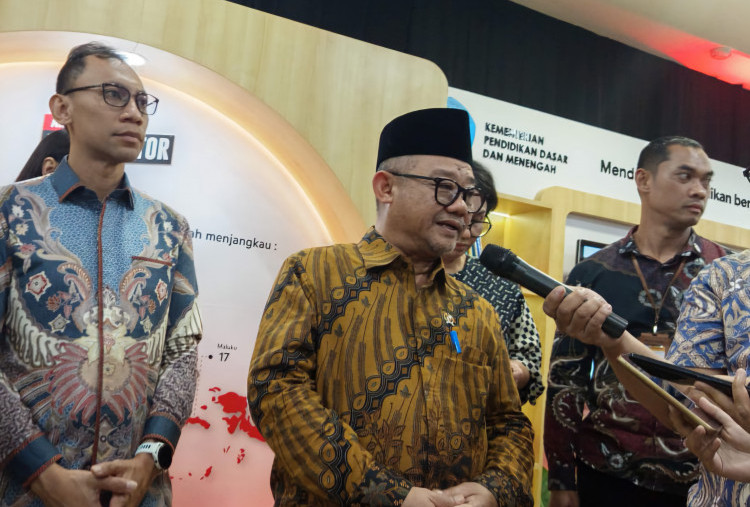 Digitalisasi Permudah Akses Pendidikan, Mendikdasmen Abdul Mu'ti: Bisa Belajar Pakai YouTube