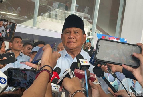 Prabowo Ziarah ke Makam Habib Ali Kwitang, Ungkap Hubungan Kedekatan dengan Keluarga