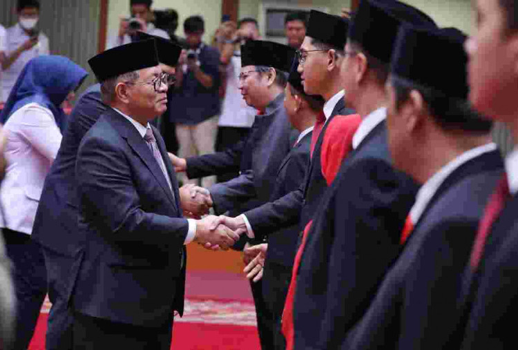 Pramono Minta Dewan Pengupahan Pertimbangkan Kebutuhan Hidup Layak dalam Merumuskan UMP 2026