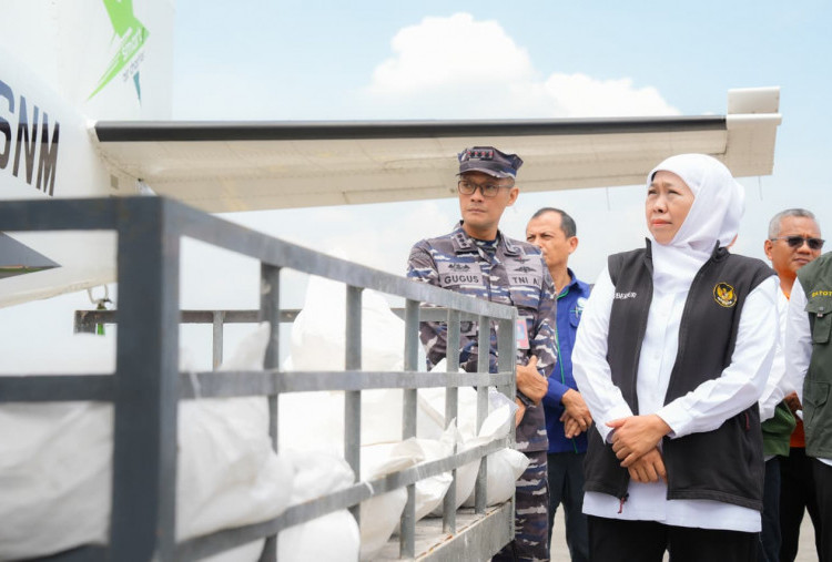 OMC untuk Antisipasi Cuaca Ekstrem, 14 Ton Kapur dan 16 Ton Garam Ditabur di Langit Jatim 