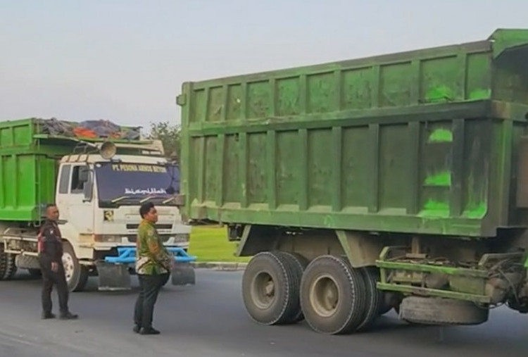 Ketua DPRD Gresik Tertibkan Truk di Jam Sibuk