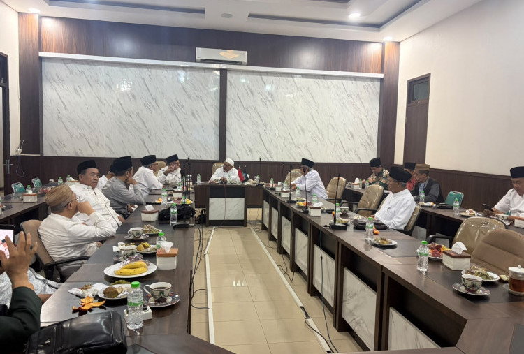 PWNU Jatim Canangkan Ngaji Rutin Kitab Al-Hikam Sambut Hari Santri Nasional 2026