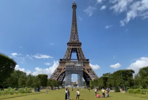 Menara Eiffel Ditutup Karena Pemogokan Karyawan,  Pengunjung Kecewa Berat