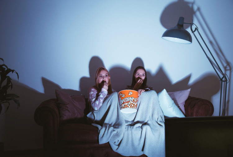 5 Film Terbaik Tim Burton, Dari Corpse Bride hingga Alice in Wonderland