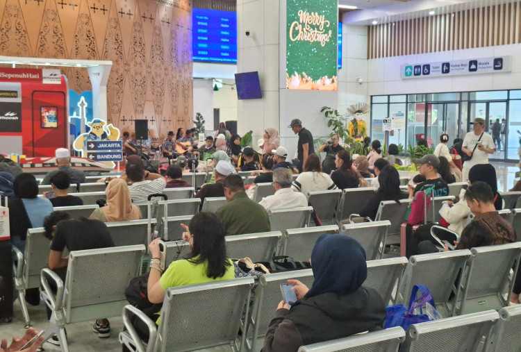 Puncak Arus Balik, Whoosh Kebanjiran 24 Ribu Penumpang dalam Sehari