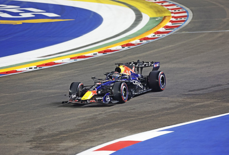 Max Verstappen Rebut Pole Position GP Singapura, GP ke-250 Nyaris Perfect