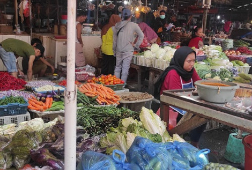 Keluhan Pedagang di Pasar Tradisional Harga Terus Naik Untung Sedikit