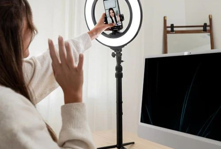 Rekomendasi Ring Light dan Softbox Murah untuk Hasil Video Estetik, Cocok Buat Konten Kreator Pemula