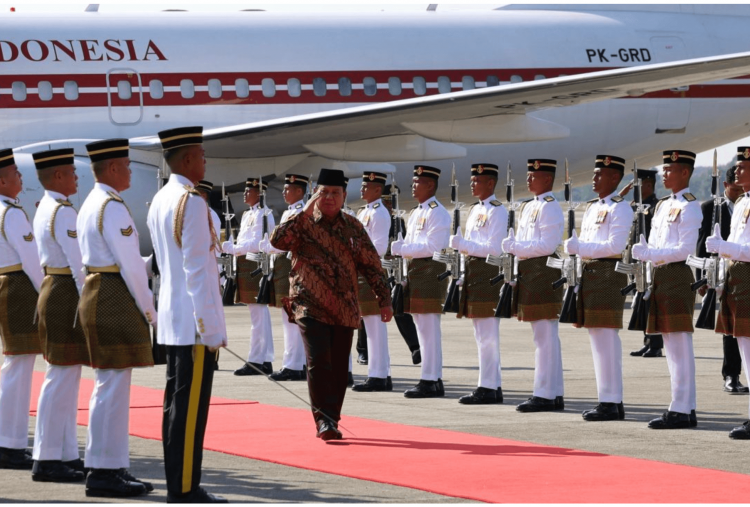 Prabowo Tiba di Malaysia, Dijadwalkan Bertemu dengan PM Ibrahim untuk Bahas Ini