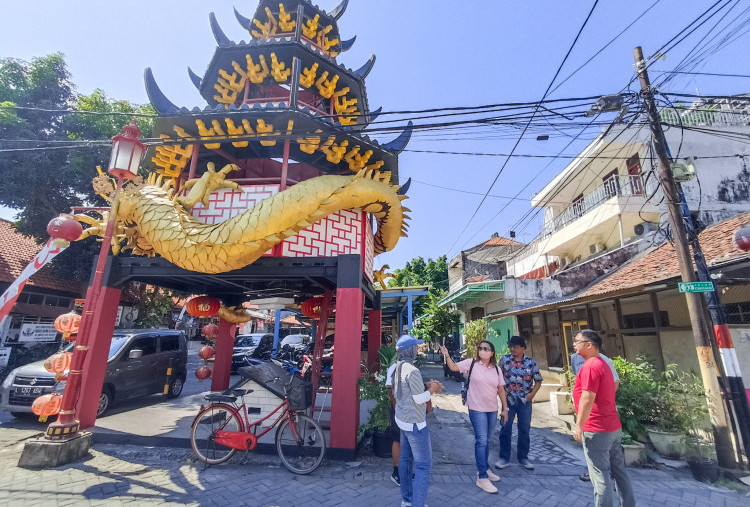 Wisata Kampung Pecinan Kapasan Raih Juara 3 kategori Kampoeng Tourism dalam Surabaya Tourism Awards 2025.