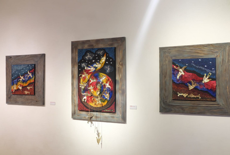 Refleksi Kehidupan dalam Pameran Seni Logam Suwidak Jaran Chrysanti Angge di Sidoarjo