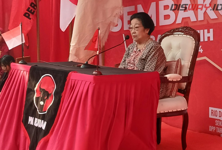 Cerita Megawati Pernah Dilarang Lewat Kompleks TNI Saat Pakai Baju PDIP: Saya Presiden Kelima!