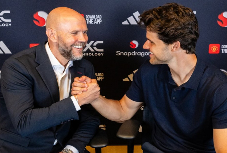 Untung Besar! Legenda Arsenal Sebut Royal Antwerp Sukses 'Bodohi' MU Soal Transfer Senne Lammens