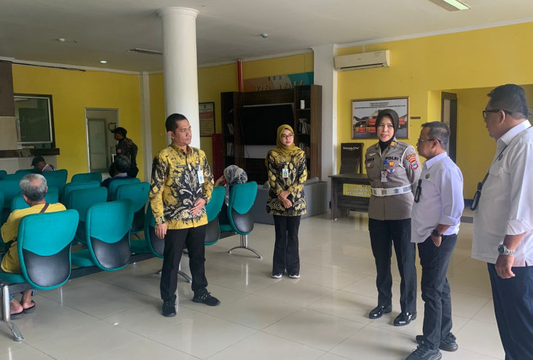 Tingkatkan Kolaborasi di Tahun 2025, Jasa Raharja Kalsel Lakukan Kunjungan ke Samsat Banjarmasin II