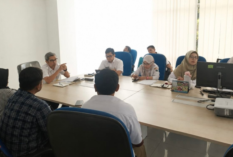 DLH DKI Sanksi Tegas 11 Perusahaan Angkutan Sampah: Terancam Dicabut Izin Usaha