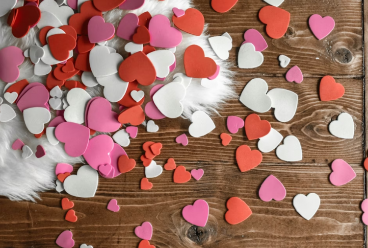 35 Kata-Kata Valentine 2026 untuk Pacar LDR, Ungkapan Pengobat Rindu Hubungan Jarak Jauh