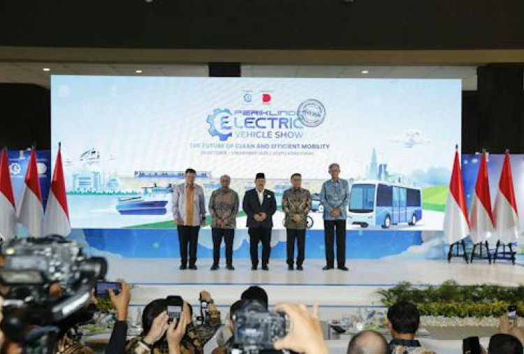 PEVS 2026 Hadirkan Mobil dan Motor Listrik Terbaru, Masuk Pameran Gratis!