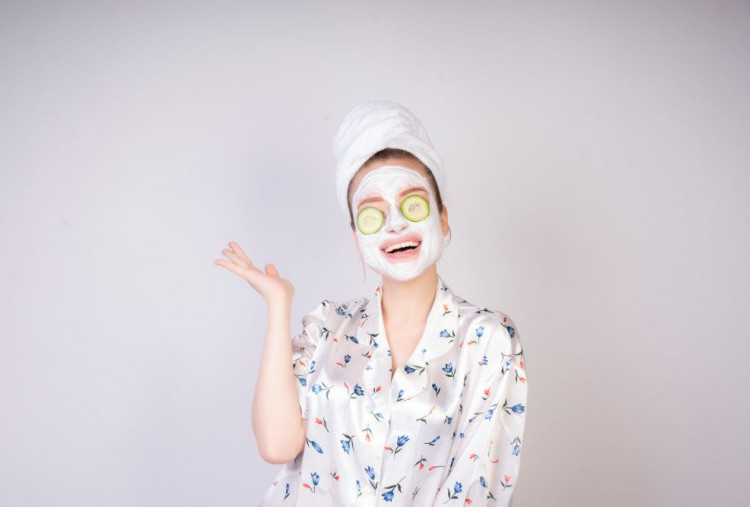 Masker Alami dari Dapur: Cara Mengatasi Wajah Berminyak dan Kusam Hanya dalam 15 menit