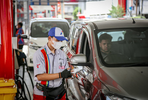 Pertamina Patra Niaga Sesuaikan Harga BBM Pertamax, Berlaku Pukul 00.00 WIB, Rp13.700 per Liter