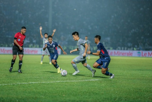 Adu Taktik El Clasico Jawa Timur Persebaya Vs Arema FC, Siapa Unggul?