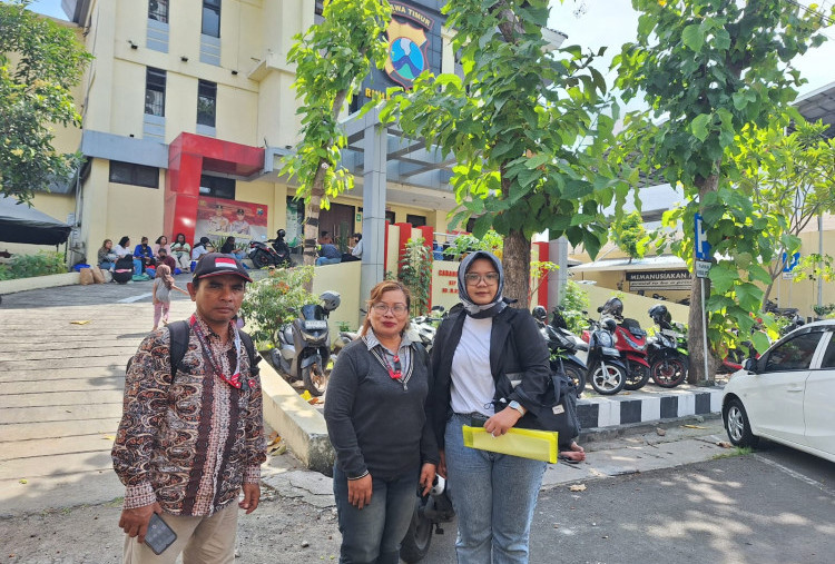 Polda Jatim dan Polres Pelabuhan Tanjung Perak Dituding Halangi Akses Bantuan Hukum terhadap Tersangka UU ITE dari Komunitas Gay