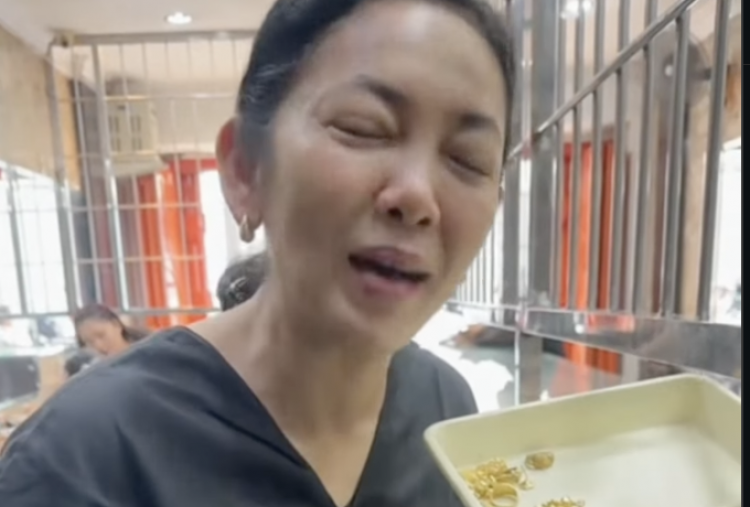 Viral! Ibu Jual Emas Simpanan 23 Tahun di Medan, Raup Untung Rp800 Juta saat Harga Emas Tembus Rp3 Juta per Gram!