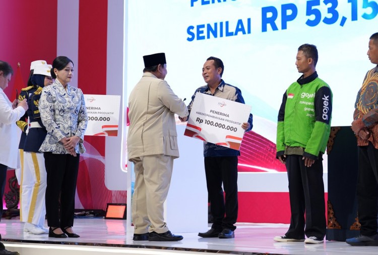 Presiden Prabowo Salurkan Kredit Produktif Rp400 Triliun untuk Petani dan Nelayan Tahun 2027