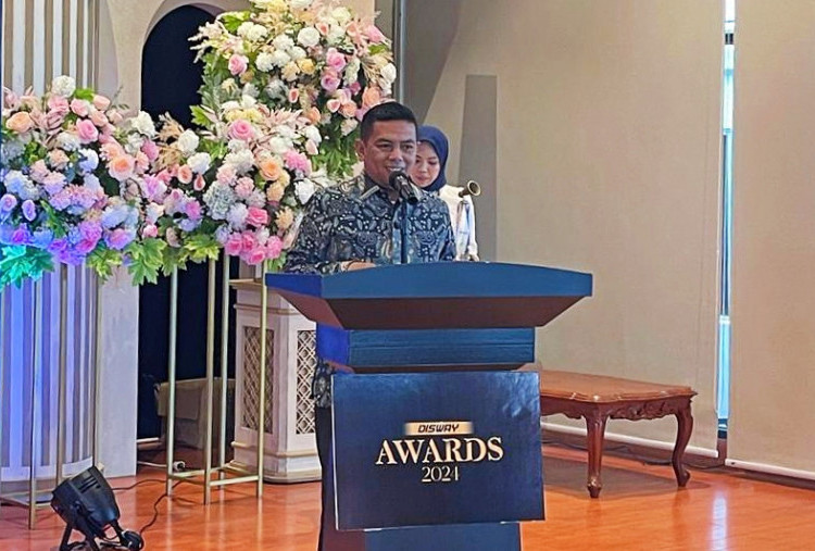 Pesan Andra Soni untuk Generasi Muda di Banten Usai Raih Penghargaan Disway Awards 2024