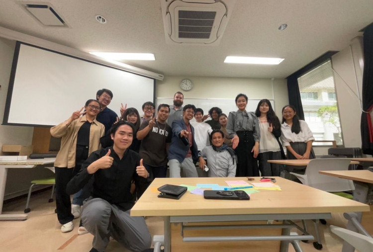 Interaksi Langsung dengan Penutur Asli, Rayyan Hasnan Mahir Bahasa Inggris, Bahasa Jepang, dan Bahasa Korea Tanpa Ikut Kursus