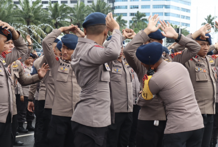 588 Personel Gabungan Amankan Aksi Ujuk Rasa Pemuda Keadilan di Monas