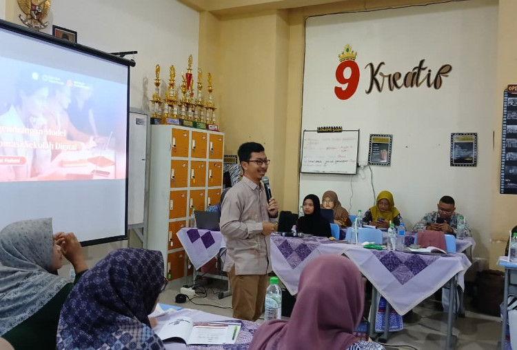 CSGS Unair dan SMP Islam Roushon Fikr Berkolaborasi Mendorong Internasionalisasi Sekolah di Jombang 