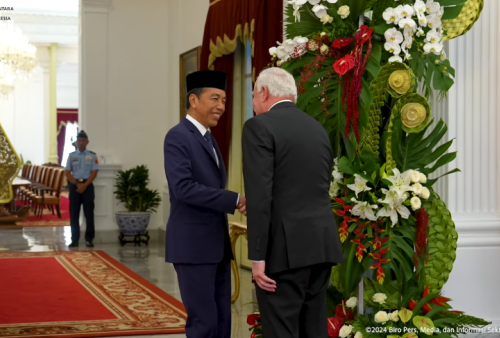 Presiden Jokowi Diganjar Penghargaan Tertinggi Palestina Grand Collar Order of The State of Palestine