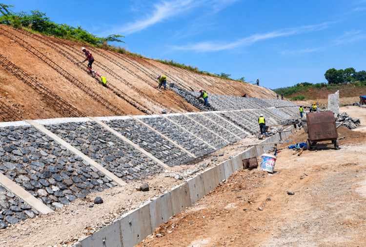 Rest Area Kembar Tol Cisumdawu Dikebut, Ditargetkan Fungsional Saat Nataru 2026/2027