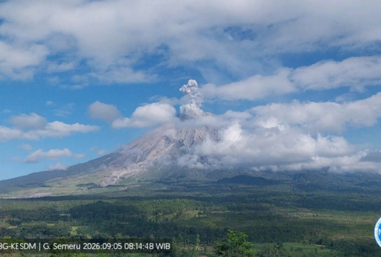 Gunung Semeru Naik Level III Siaga, Warga Lumajang Diminta Jauhi Zona Bahaya