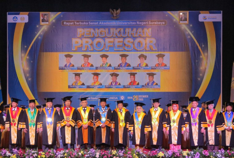Unesa Kukuhkan 11 Guru Besar, Tingkatkan Misi Penelitian untuk Wujudkan Tri Dharma Perguruan Tinggi