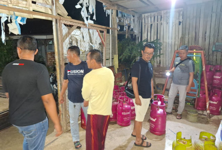 Empat Pelaku Oplosan LPG Ditangkap di Sumenep, Polisi: Merugikan Masyarakat Kecil